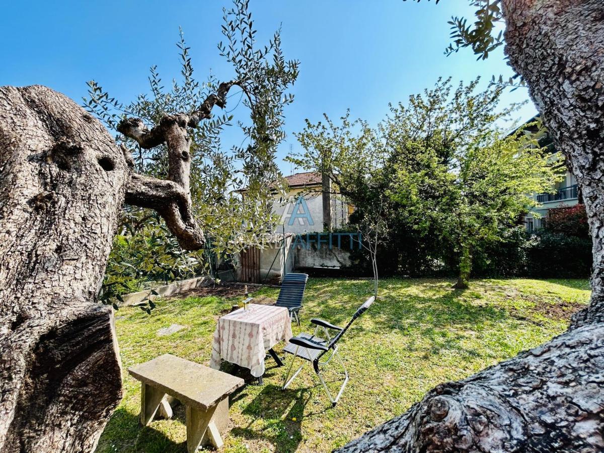 Ares Apartment - Vicino Al Lago Di Garda E Alla Stazione Treno Desenzano del Garda Extérieur photo