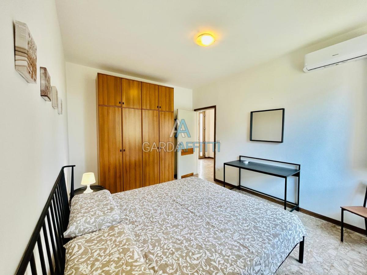 Ares Apartment - Vicino Al Lago Di Garda E Alla Stazione Treno Desenzano del Garda Extérieur photo