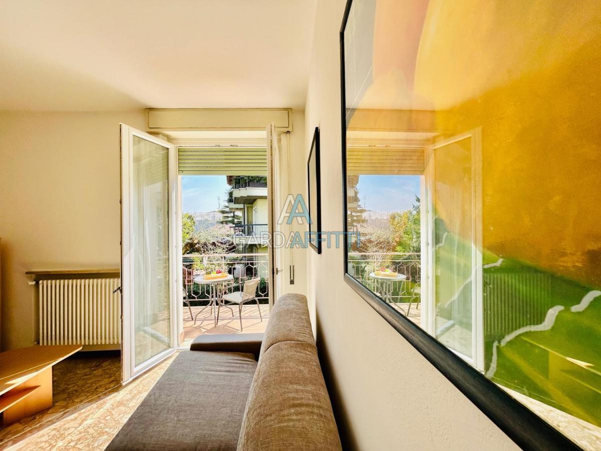 Ares Apartment - Vicino Al Lago Di Garda E Alla Stazione Treno Desenzano del Garda Extérieur photo